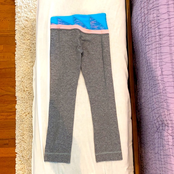 Ivivva leggings - size 8 - Picture 2 of 4